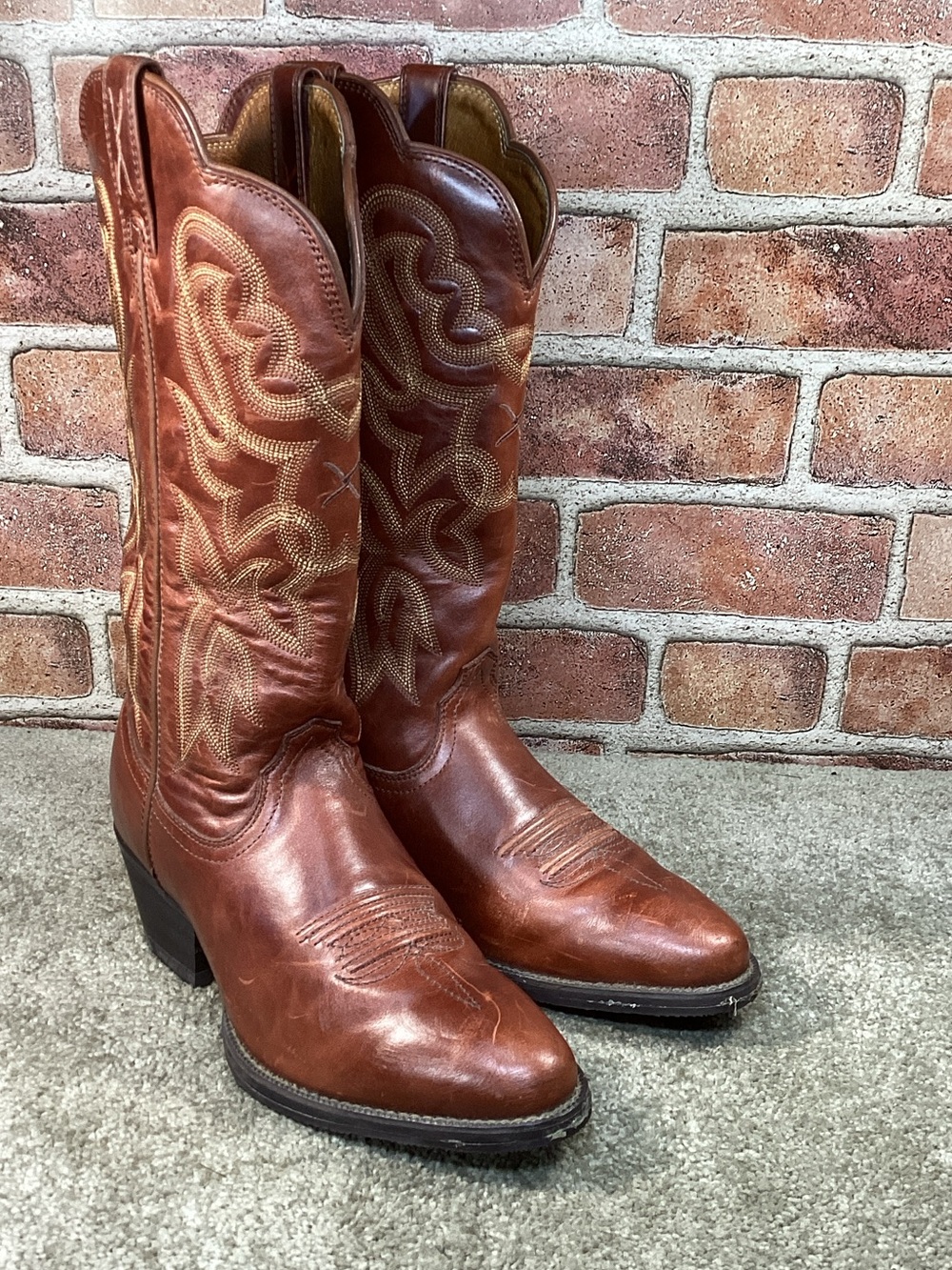 Twisted X womens western R toe boots size 6 C